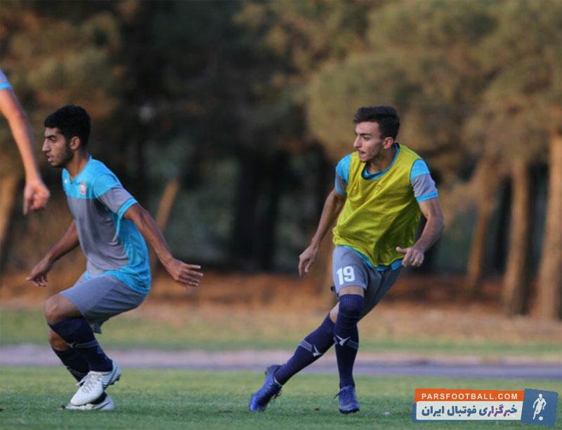 مهدی محمدیاری وینگر جوان فصل گذشته سپیدرود رشت است مهدی محمدیاری در فصل جدید با عقد قراردادی به ماشین سازی تبریز پیوست.