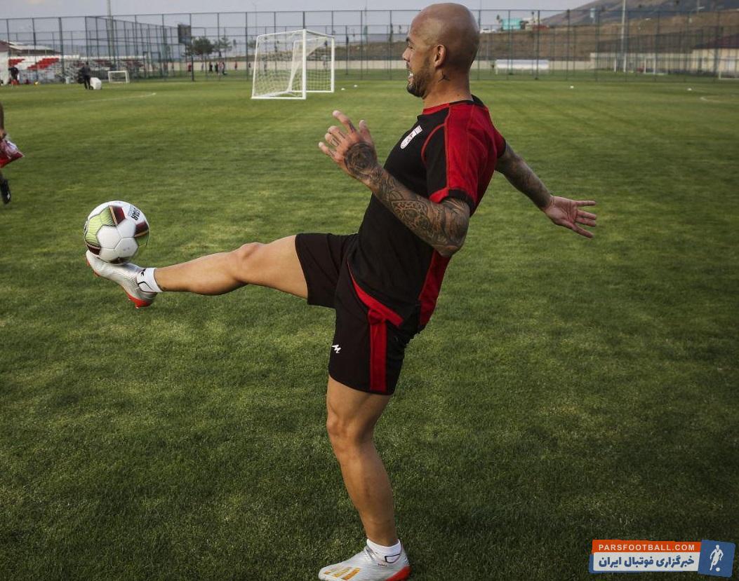 مازولا یا مارسلیو جونیور لوپز آروندا وینگر 30 ساله ای است که تاکنون برای 13 تیم مختلف بازی کرده و حالا میخواهد چالش جدیدی را در فوتبال ایران تجربه کند.