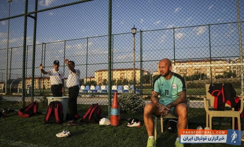 مازولا از بین بازیکنان زیادی که مورد بررسی قرار گرفتند به تراکتور آمده تا در کنار ساسان انصاری معادلات خط حمله تراکتور را برطرف کند.