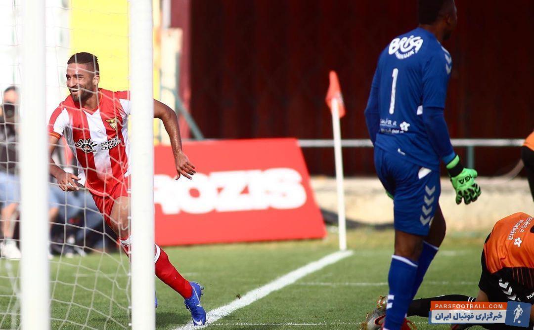 مهرداد محمدی به تازگی به تیم آوس پیوست مهرداد محمدی در این دیدار موفق شد یکی از دو گل تیمش را به ثمر برساند و این اولین گل او برای تیم جدیدش بود.