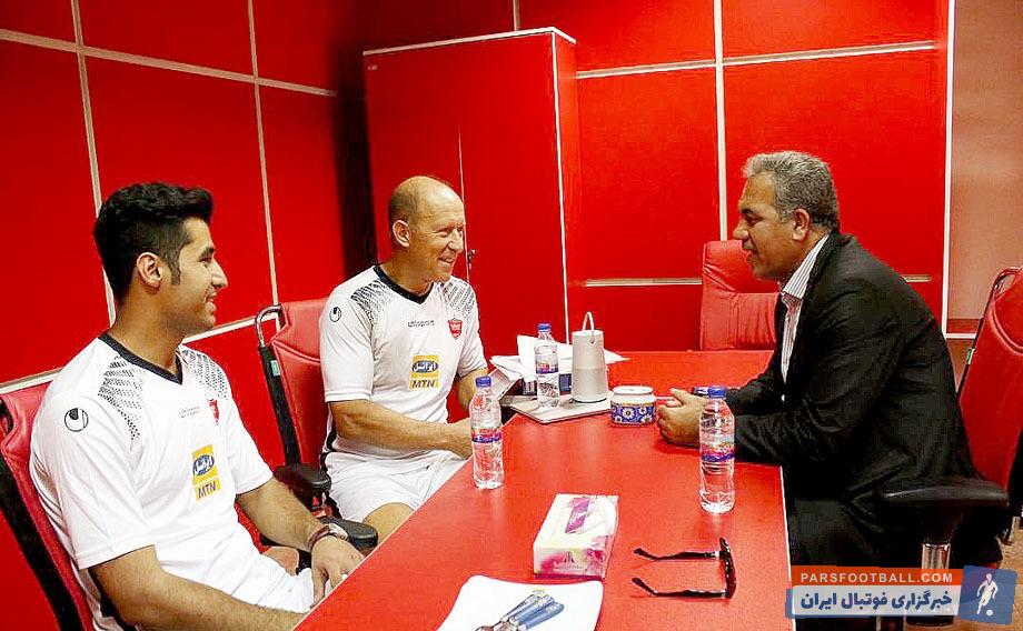 ایرج عرب مدیر عامل باشگاه فرهنگی ورزشی پرسپولیس، صبح امروز یکشنبه در ورزشگاه شهید کاظمی حضور یافت و با گابریل کالدرون سرمربی سرخپوشان، دیدار و گفتگو داشت.