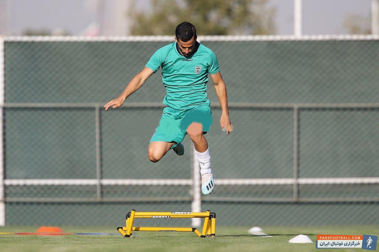 حضور مارک ویلموتس روی نیمکت تیم ملی موجب شده برخی بازیکنان با تغییر پست مواجه شوند که یکی از آنها احسان حاجصفی است.