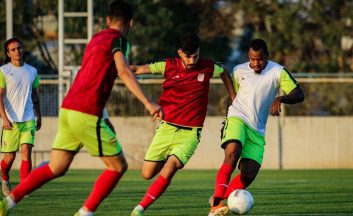 رضا شکاری این روزها در تمرینات تراکتور با انگیزه بالا تمرین می‌کند تا بتواند نظر مصطفی دنیزلی را جلب کند شکاری در تمرینات تراکتور نیز انگیزه بالایی دارد.