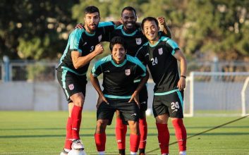 میمبلا کاسرس هافبک پرویی تراکتور که در بازی با پرسپولیس اولین حضورش در ترکیب تیم آذربایجانی را تجربه کرد، بعد از چند روز غیبت در تمرینات تیمش حضور یافت.