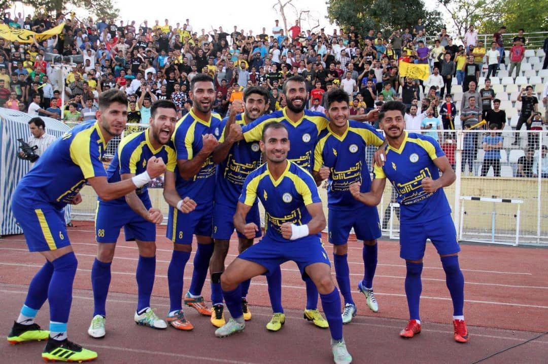 فجر سپاسی این فصل شروع خوبی در رقابت های فوتبال قهرمانی دسته اول باشگاه های کشور داشته است. با داوود مهابادی حسابی فجر سپاسی را ساخت.