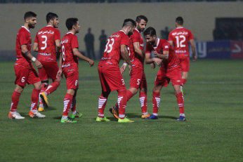 محمد عباس زاده مهاجم تیم نساجی محبوب ترین بازیکن این تیم است. او نیم فصل دوم رقابت های لیگ هجدهم را به خاطر مصدومیت از دست داد.