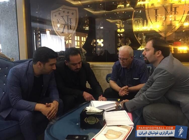 باشگاه سپیدرود به فردی جدید واگذار شد و از این پس با مالک جدید فعالیت خواهد کرد مالک سپیدرود گفت: تاکنون از وضعیت تیم و کادر فنی راضی بودهایم.