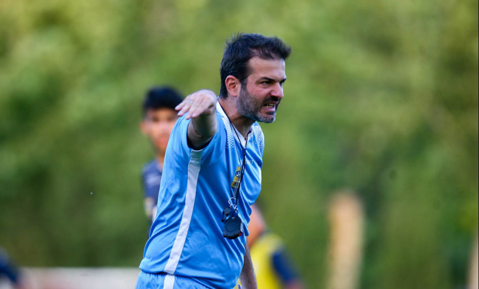 هواداران استقلال تنها حامی استراماچونی