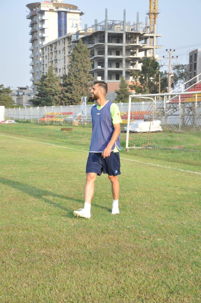 میثم تیموری مدافع چپپای تراکتور که در بازی های گذشته یار فیکس تیمش بوده است، در تعطیلات لیگ به بابلسر که شهر خودش است سفر کرد.