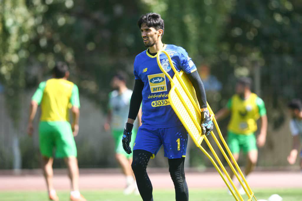 آغاز دور جدید تمرینات آبی ها زیر نظر مربیان ایتالیایی نشان داد وریا غفوری و حسین حسینی بدون ناراحتی و دلسرد شدن با انگیزه بالا در تمرینات حاضر شدند.