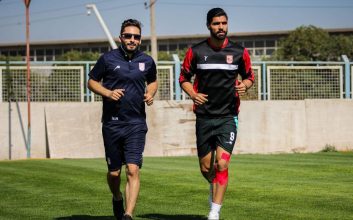 رضا اسدی بازیکن فیکس تراکتور در هفته های اول لیگ برتر در تمرینات تیمش دچار آسیب دیدگی شده و به همین خاطر زیر نظر فیزیوتراپ به طور اختصاصی تمرین می کند.