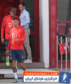 نشریه بیلد امروز در گزارشی مدعی شد ایوان پریشیچ و خاوی مارتینز در تمرینات پایانی بایرن مونیخ قبل از دیدار مقابل آگزبورگ تاخیر داشته اند.