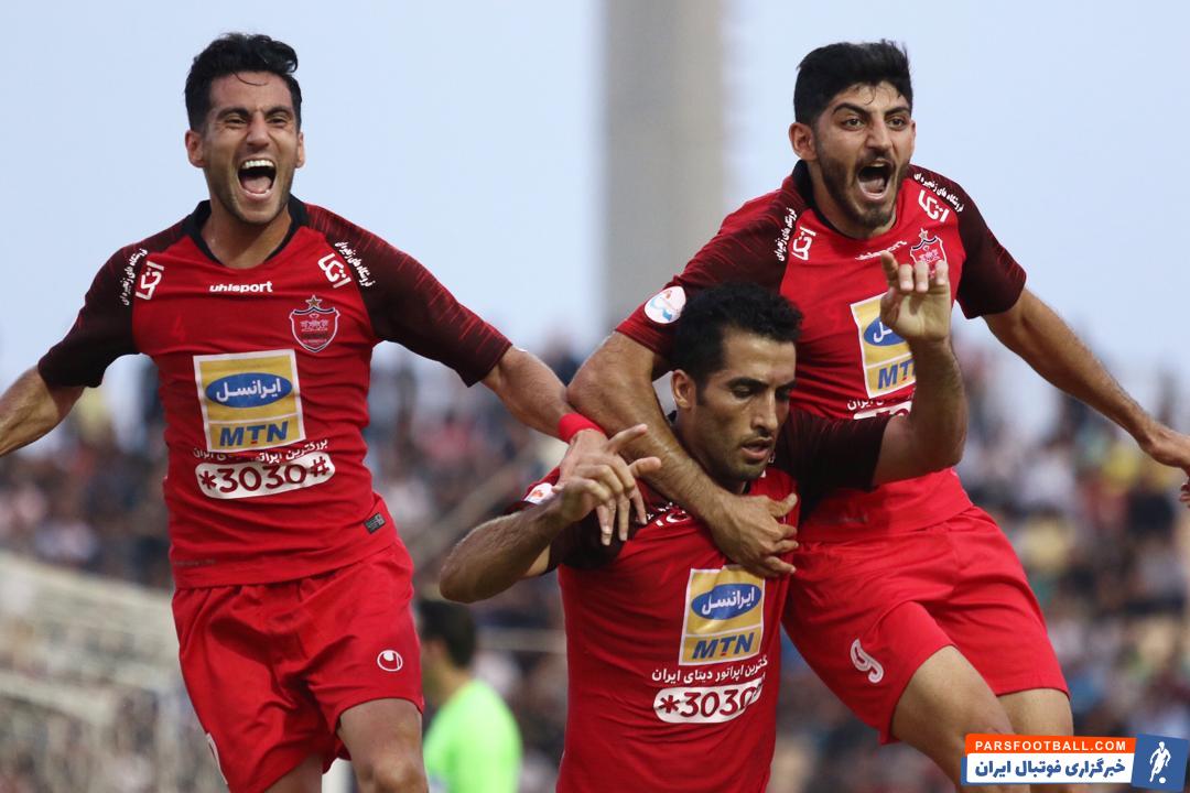 گل وحید امیری اختلاف پرسپولیس با شاهین را دو برابر کرد، بنابراین شاگردان کالدرون به شکلی جالب و با ذوق زدگی این گل را جشن گرفتند.