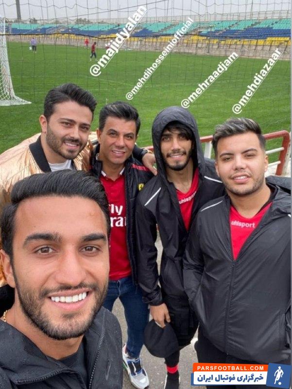 مهرداد جم در پایان تمرین سرخها با سیامک نعمتی عکس یادگاری گرفت و همچنین درباره علاقه اش به پرسپولیس با سیامک نعمتی صحبت کرد.