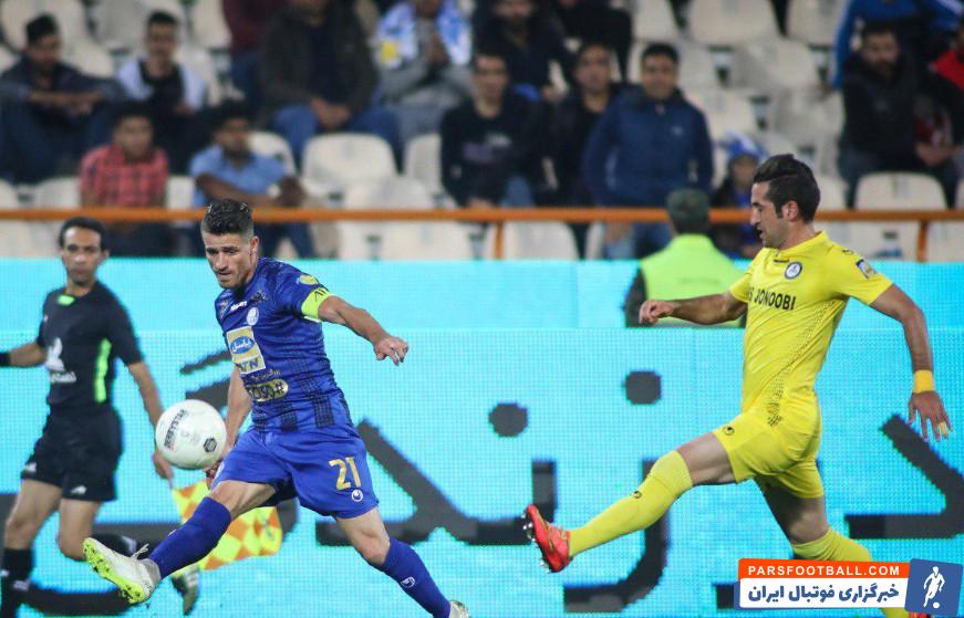 غفوری : مسائل مالی می تواند به استقلال ضربه بزند