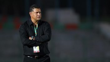 دایی ؛ تصویری از علی دایی در کنار محمدرضا گلزار ؛ خبرگزاری پارس فوتبال