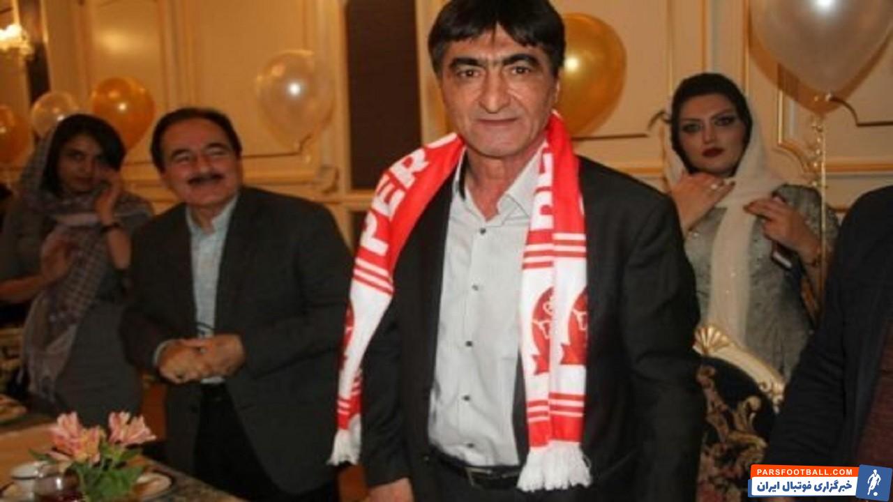 محمدخانی : به جای فرصت دادن به جونیور آن را به عبدی بدهند