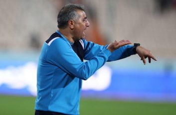 ساکت الهامی بعد از حضور موفقی که در تیم شهر خودرو و در کنار یحیی گل محمدی داشته است اینروزها کار با رسول خطیبی در ماشین سازی را تجربه می کند.