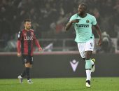 حالا روملو لوکاکو بعد از رونالدوی برزیلی در فصل 98-1997، تبدیل به اولین بازیکنی شد که در 11 بازی اول خود در سری آ موفق به زدن 9 گل برای اینتر شده.