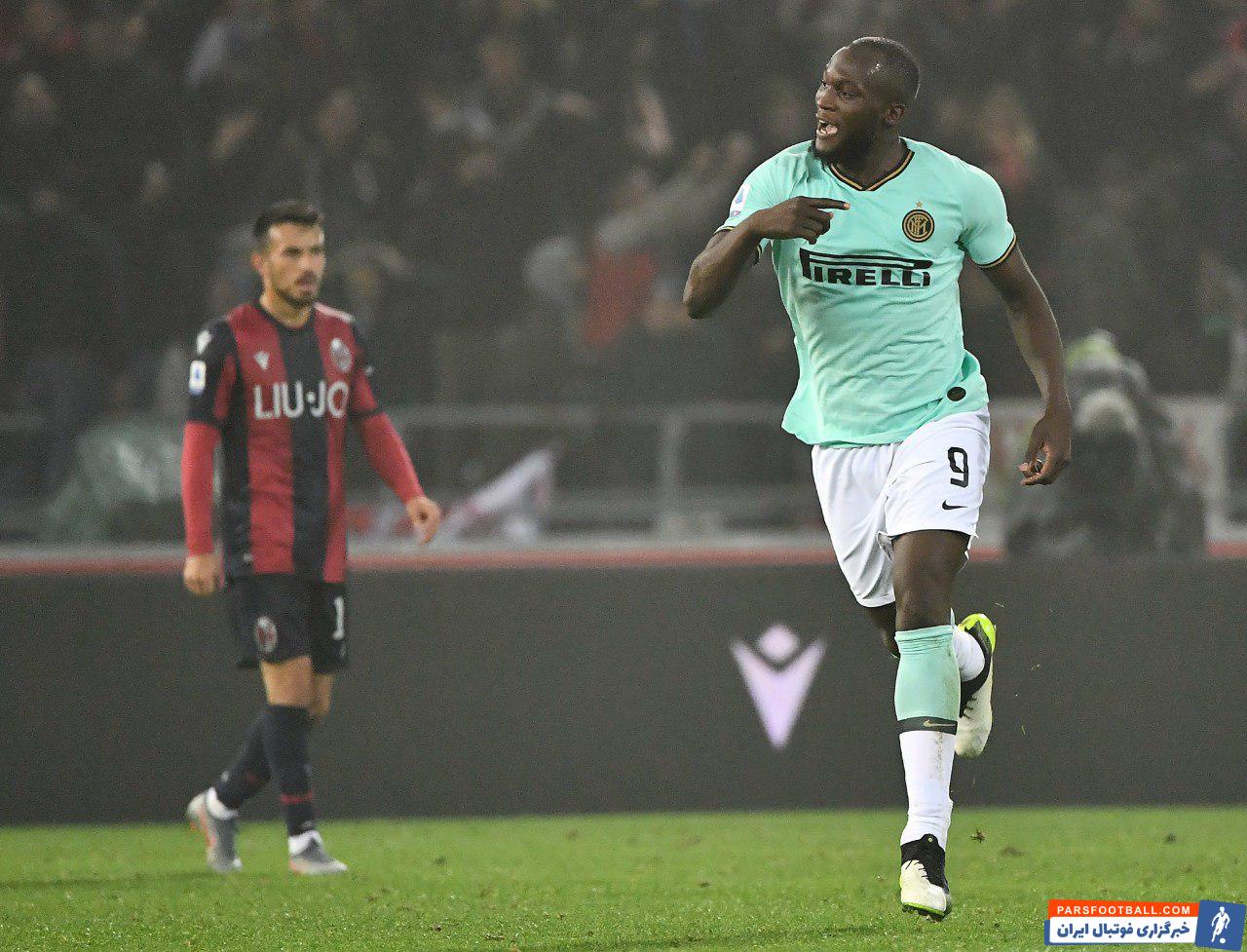 حالا روملو لوکاکو بعد از رونالدوی برزیلی در فصل 98-1997، تبدیل به اولین بازیکنی شد که در 11 بازی اول خود در سری آ موفق به زدن 9 گل برای اینتر شده.