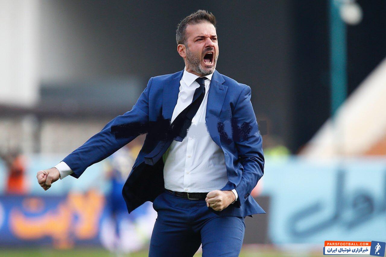 اما گل چهارم استقلال برابر صنعت که توسط وریا غفوری به ثمر رسید استراماچونی را این طوری از خود بی خود کرد و باعث شد استراماچونی جشن شادی را برگزار کند.