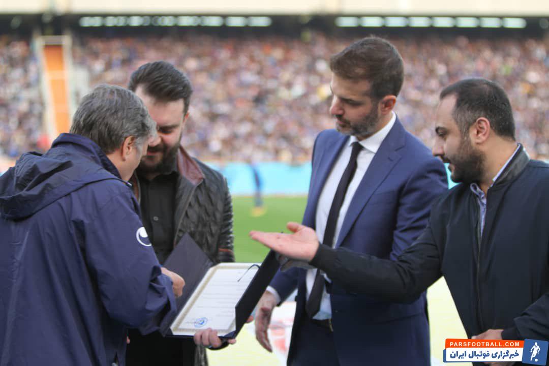 استقلالی ها هر چند از ۱۴ آبان ماه خاطرات خوبی ندارند اما موفق شدند در این روز و با حضور علی پورحیدری ، فرزند پورحیدری نفت آبادان را با ۵ گل شکست دهند.