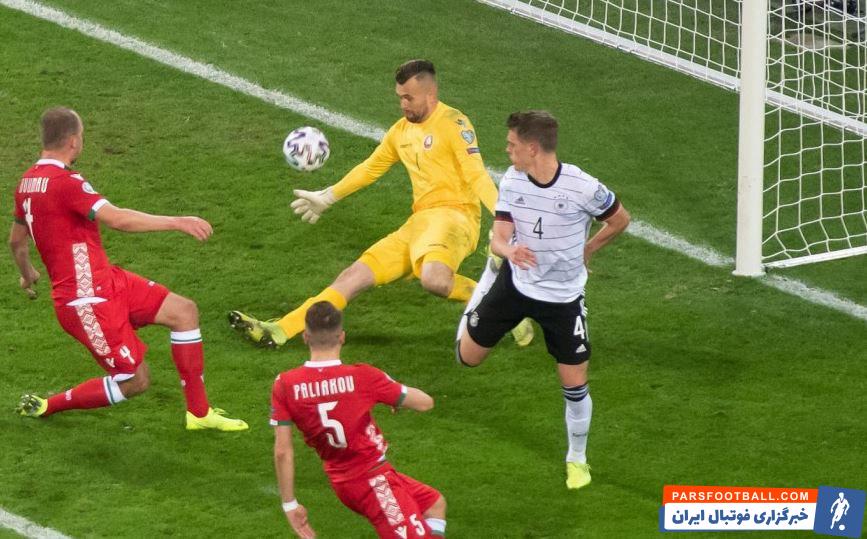 ماتیاس گینتر مدافع راست تیم ملی فوتبال آلمان یکی از زیباترین گل های فوتبال ملی اروپا در بازی های شب گذشته را به ثمر رساند.