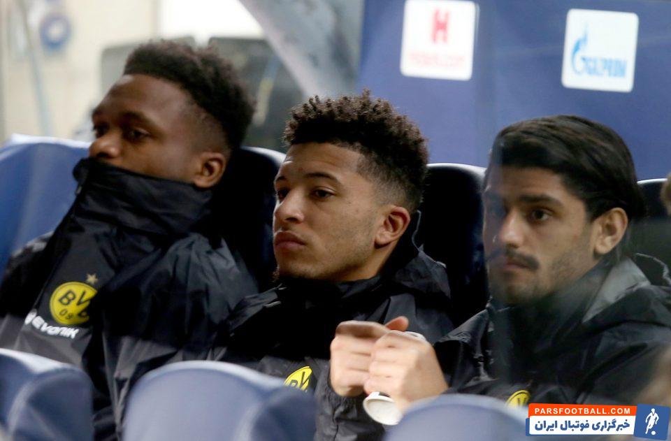 جیدون سانچو مقابل بارسا نیمکتنشین شده بود در نیمه دوم به میدان آمد و تکگل تیمش را به ثمر رساند تا دورتموند بازی را با حساب 3-1 ببازد.