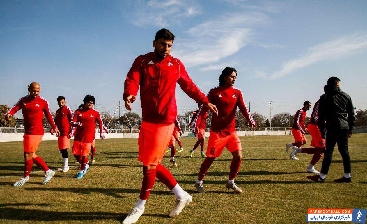 با تلاش های کادر پزشکی تراکتور اما آسیب دیدگی ایمان سلیمی بهبود پیدا کرده و ایمان سلیمی در تمرین روز گذشته نیز حضور یافت.