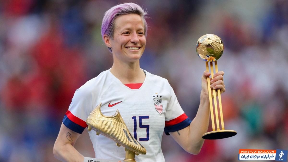 مگان راپینو ، ستاره تیم ملی زنان آمریکا دیشب در مراسم اهدای جوایز توپ طلا در شهر پاریس موفق شد جایزه بهترین بازیکن زن سال را به خود اختصاص دهد.