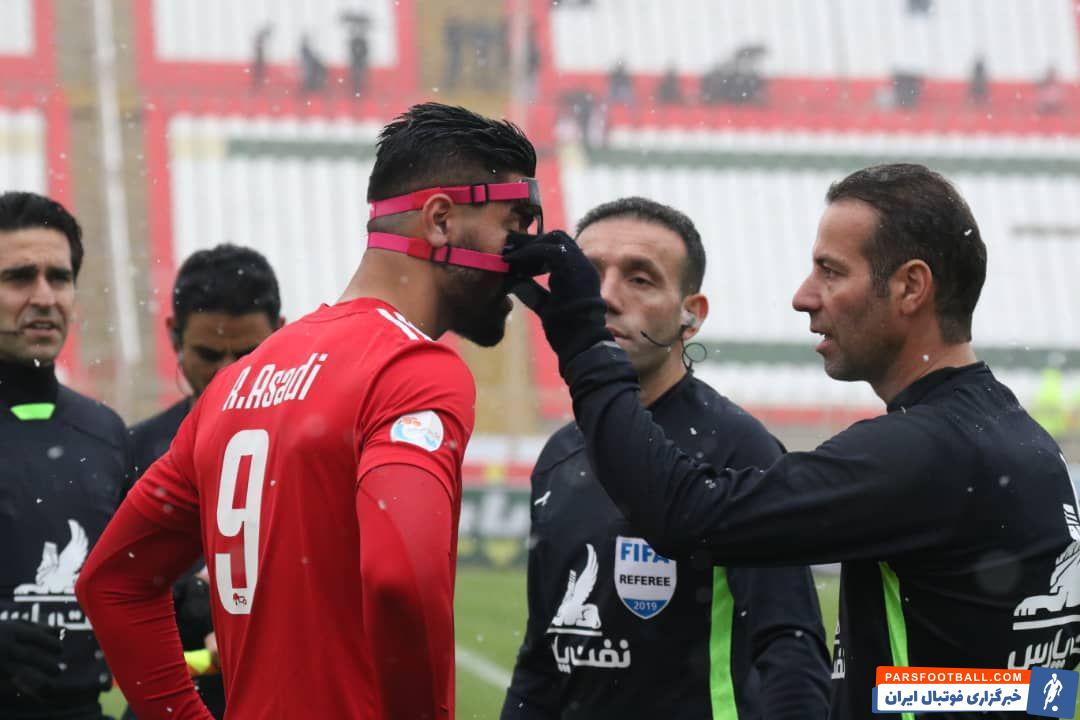 تراکتور ؛ شادی رضا اسدی پس از گلزنی برابر فولاد در ورزشگاه یادگار امام