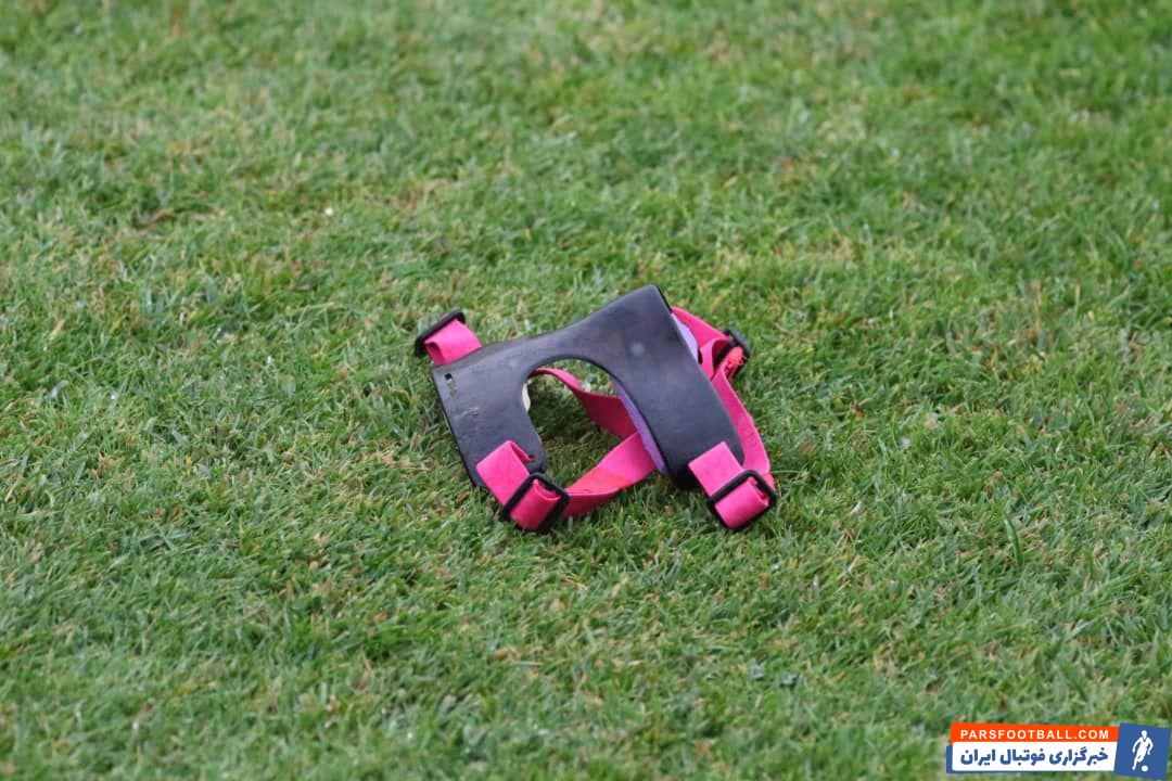 تراکتور ؛ شادی رضا اسدی پس از گلزنی برابر فولاد در ورزشگاه یادگار امام