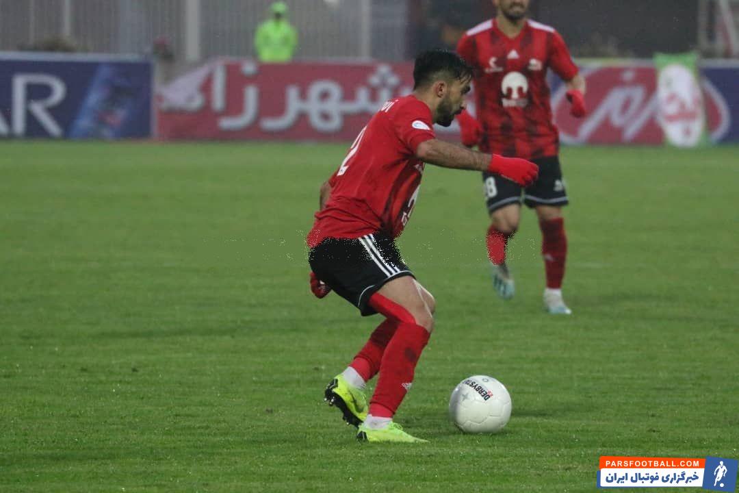 احمد موسوی در زمان حضور دنیزلی بیشتر بهعنوان وینگر راست استفاده میشد احمد موسوی تنها در مسابقه جام حذفی مقابل نود در پست تخصصی خود به کار گرفته شده بود.