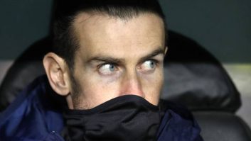 رئال مادرید ؛ لحظه بازی کردن گرت بیل یا بطری آب روی نیمکت رئال مادرید