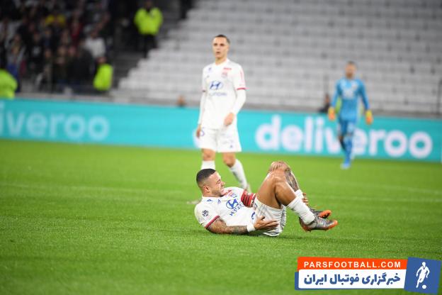 دیپای ؛ پارگی رباط صلیبی زانوی چپ ممفیس دیپای در دیدار لیون برابر رن