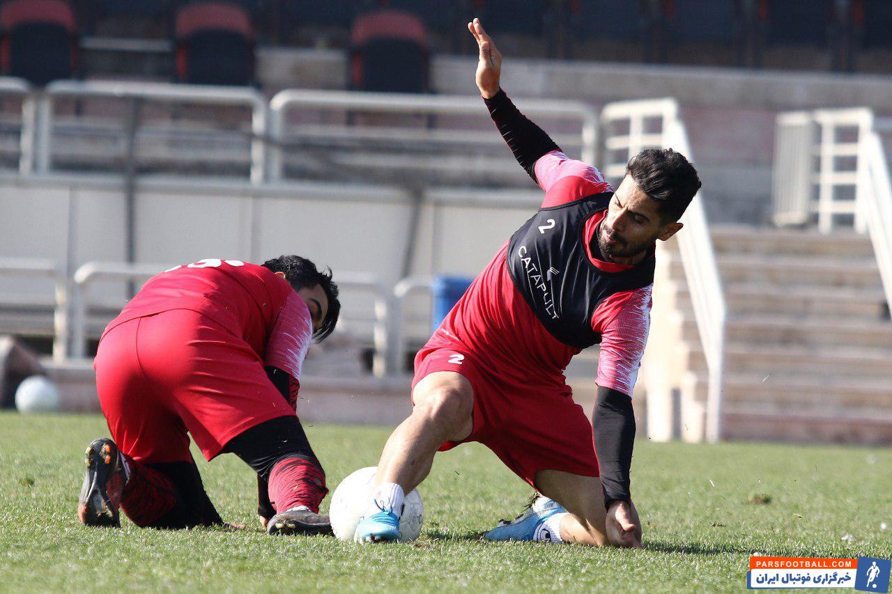 این که چرا امید عالیشاه بازی نمیکرد، سوالی است که تا پاسخش را پیدا کنیم ناگهان کالدرون او را به سکو تبعید کرد تا موضوع عالیشاه به معما تبدیل شود!