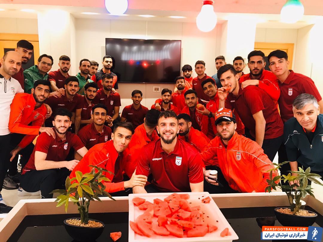 جشن شب یلدای بازیکنان تیم ملی امید در اردوی قطر