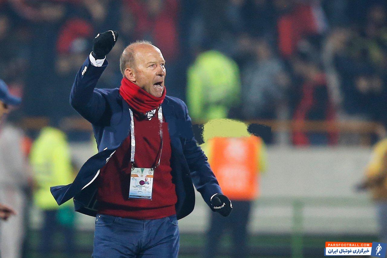 تصاویری که از دریچه دوربین امیرحسین خیرخواه ثبت شده، عکس هایی از کالدرون ثبت کرده که کالدرون را در حالتی که پیش تر ندیده بودیم به تصویر کشده است.