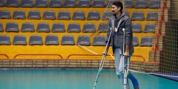 قائمی ؛ فرهاد قائمی برای بهبود مصدومیتش نیاز به جراحی ندارد