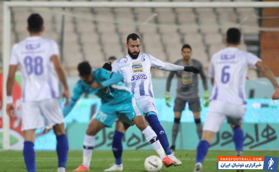 چشمی : فعلا اتفاقی رخ نداده و من هم تمام تمرکزم را روی استقلال گذاشتهام