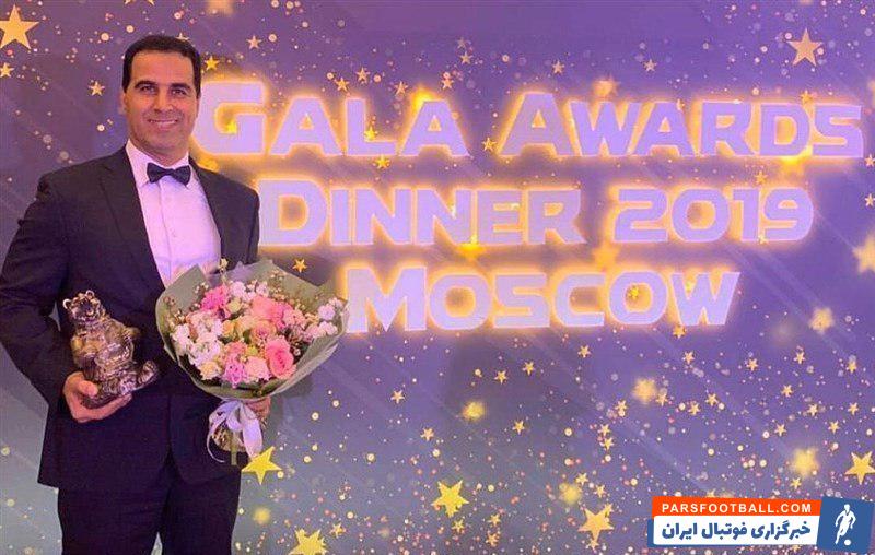 مهماندوست گفت: امیدوارم در این شرایط سخت که مردم از گرانی و یا هر موضوع دیگری ناراحتند توانسته باشم لحظهای دلشان را شاد کنم.