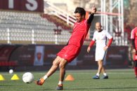 خلیلزاده خلیل زاده شجاع خلیلزاده در یک مقطع از فصل با گابریل کالدرون اصطکاک پیدا کرده بود، حالا شجاع خلیلزاده به مدافع محبوب او تبدیل شده.