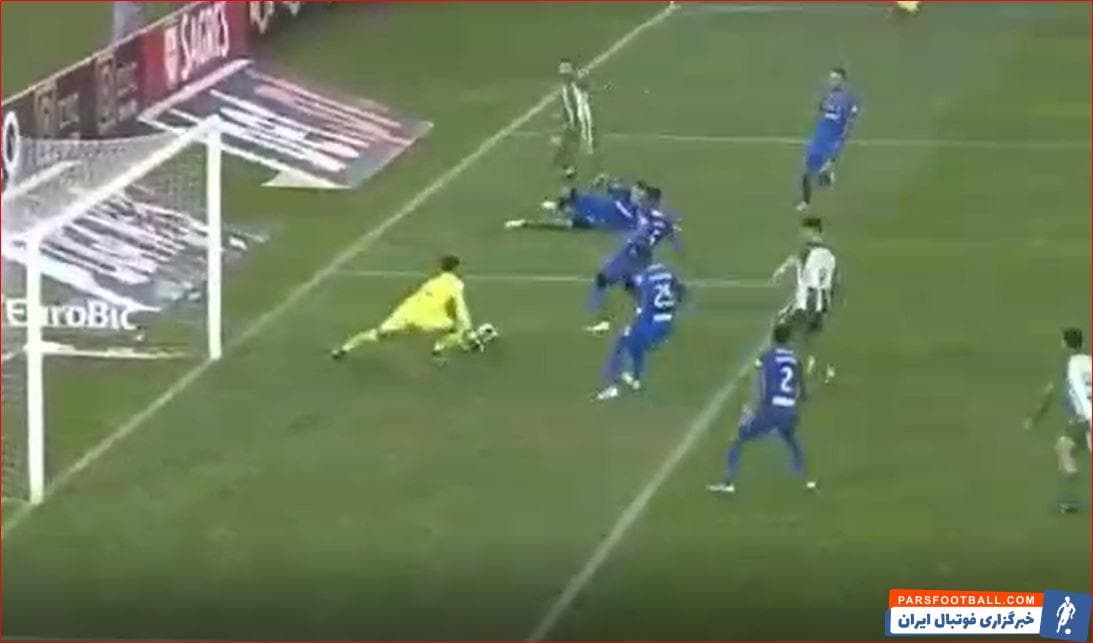 در یکی از جذاب ترین دربی های بازیکنان ایرانی شاغل در اروپا، دوئل عابدزاده و طارمی در لیگ پرتغال با درخشش عابدزاده به سود این تیم به پایان رسید.