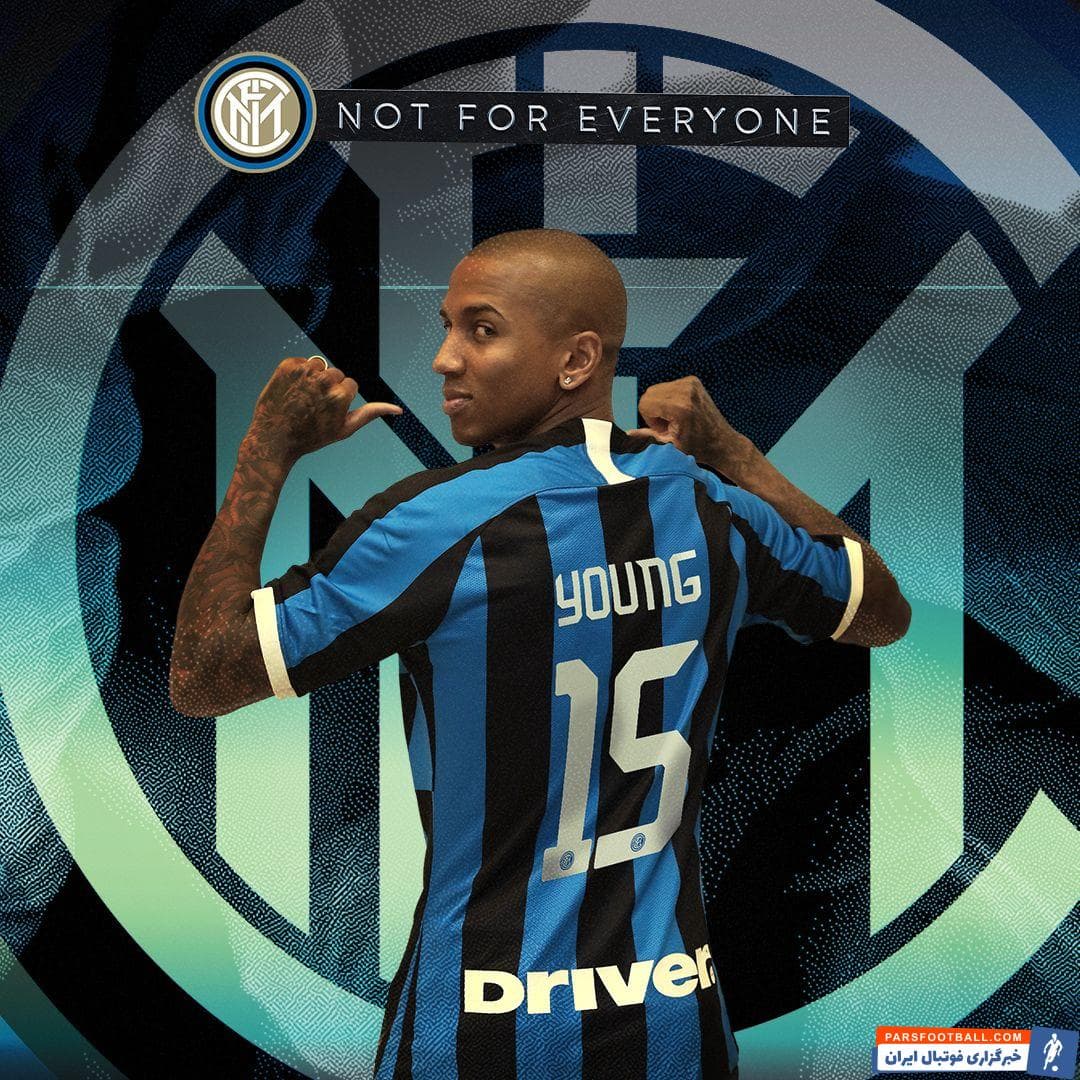 دقایقی پیش نیز این انتقال به شکل رسمی در آمد و باشگاه اینتر اعلام کرد که اشلی یانگ با قراردادی به ارزش ۱.۵ یورو به این تیم پیوسته است.
