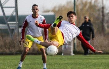 اوکاچا حمزویی بعد از حضور در تست های پزشکی و موفقیت در آن به کشور ترکیه سفر کرد و چند روزی است در اردوی سرخپوشان تبریزی حضور دارد.