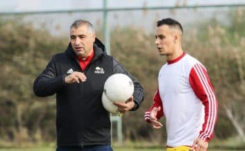 تراکتور ؛ حمزاوی اوکاچا مهاجم الجزایری تراکتور آماده دیدار با پرسپولیس