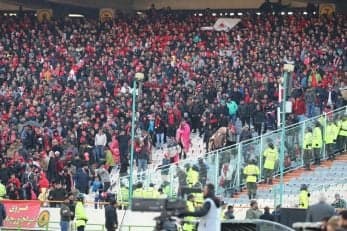 هواداران تراکتور با نمایش پرچم این کشور در بازی های خود، جنجال ساز شدند که البته آن موقع اعلام کردند این پرچم به خاطر حمایت از یوکیا سوگیتا فراگیر شده است.