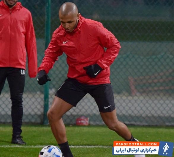 قطر ؛ مهارت یاسین براهیمی در تمارض و فریب داور برای گرفتن پنالتی