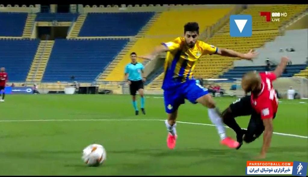 قطر ؛ مهارت یاسین براهیمی در تمارض و فریب داور برای گرفتن پنالتی