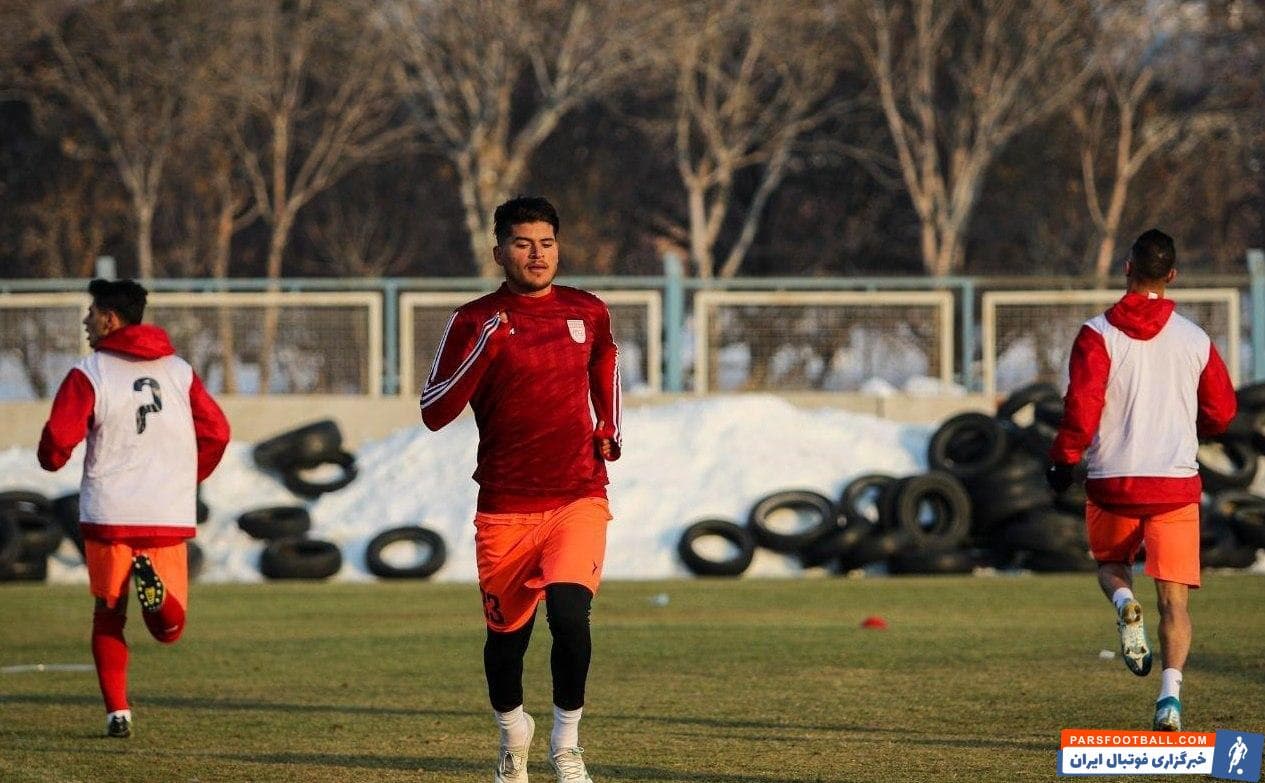 یوری ماتیاس مدافع 24 ساله برزیلی است که طی چند روز گذشته در تمرینات تراکتور حضور یافته است یوری ماتیاس بعد از انجام تست های پزشکی به تمرینات تراکتور رفت.